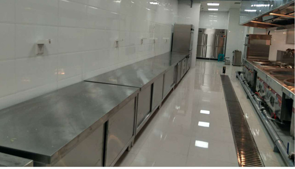 學校蜜桃视频黄色网設備現場圖