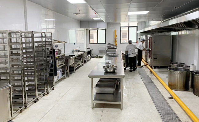 成都學校蜜桃视频黄色网設備工程項目2