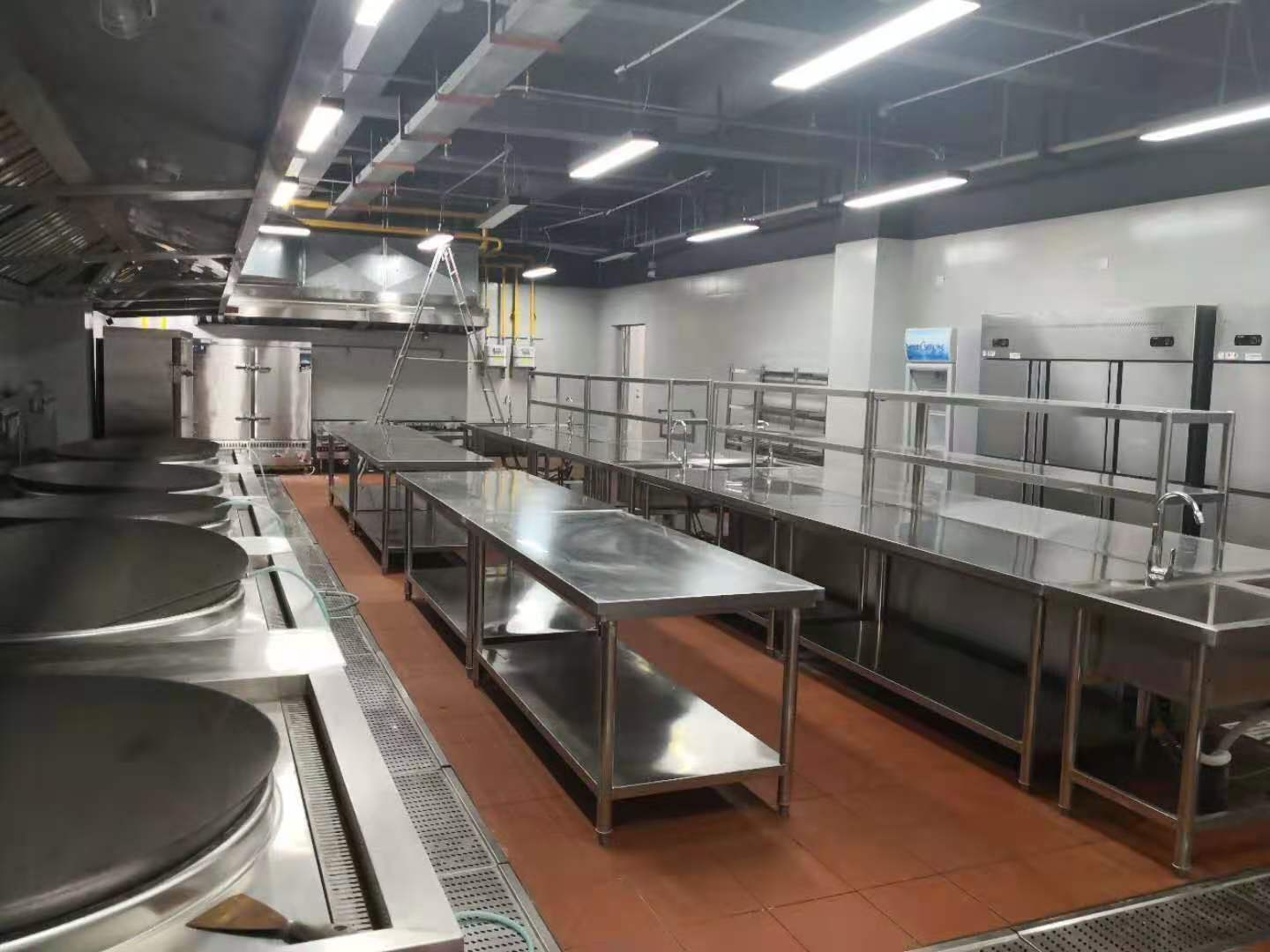 商用蜜桃视频黄色网設備