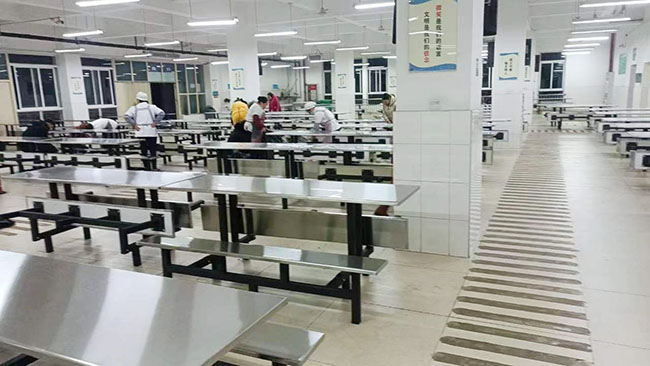 學校蜜桃视频黄色网用具清單