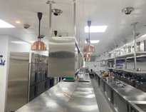 成都學校食堂蜜桃视频黄色网設備廠家告訴你如何清洗商用廚具和餐具